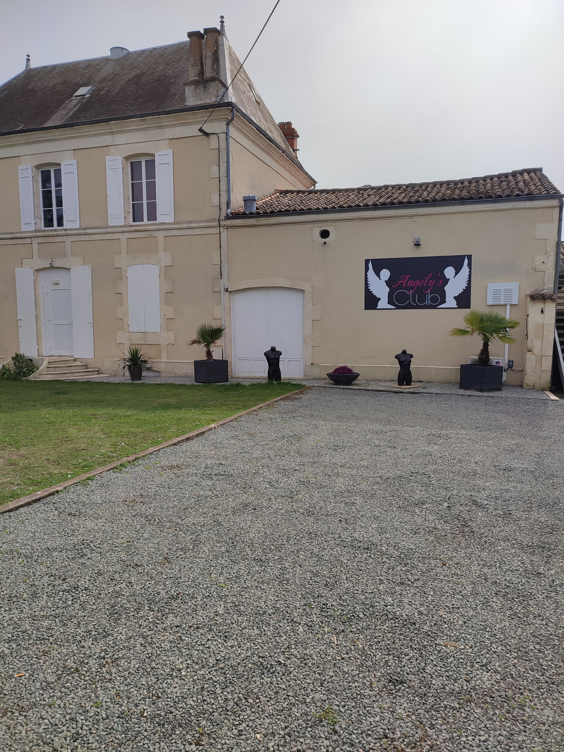 L'Angely'S Club-Sauna